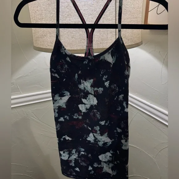 lululemon tank - Picture 4 of 10